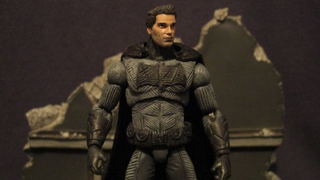 Illustration for article titled These Batman V. Superman custom figures are as good as the real thing